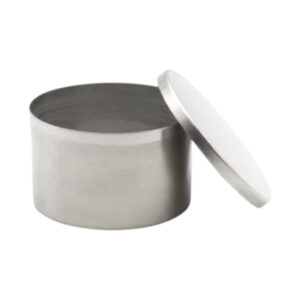 Stalen blikje klein met deksel voor zilverklei oven. 9cm,* 6cm.  (D-0033)